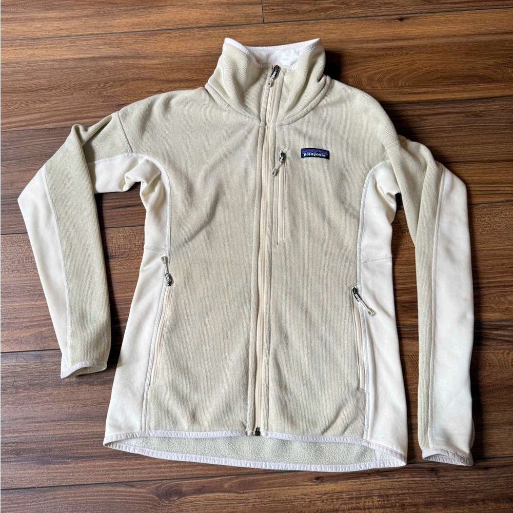 Patagonia Performance Better Sweater full zip Cream /white size Small GUC